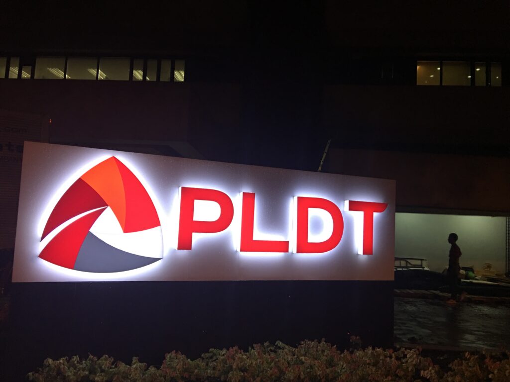 Philippines Telecom Giant PLDT Seeks $1 Billion for Data Center ...